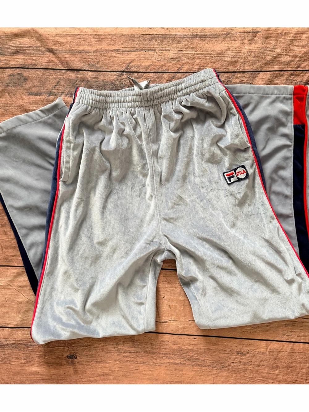 Size XL (18-20): Kids Y2K Vintage FILA Velour Gray Track Sweat Pants